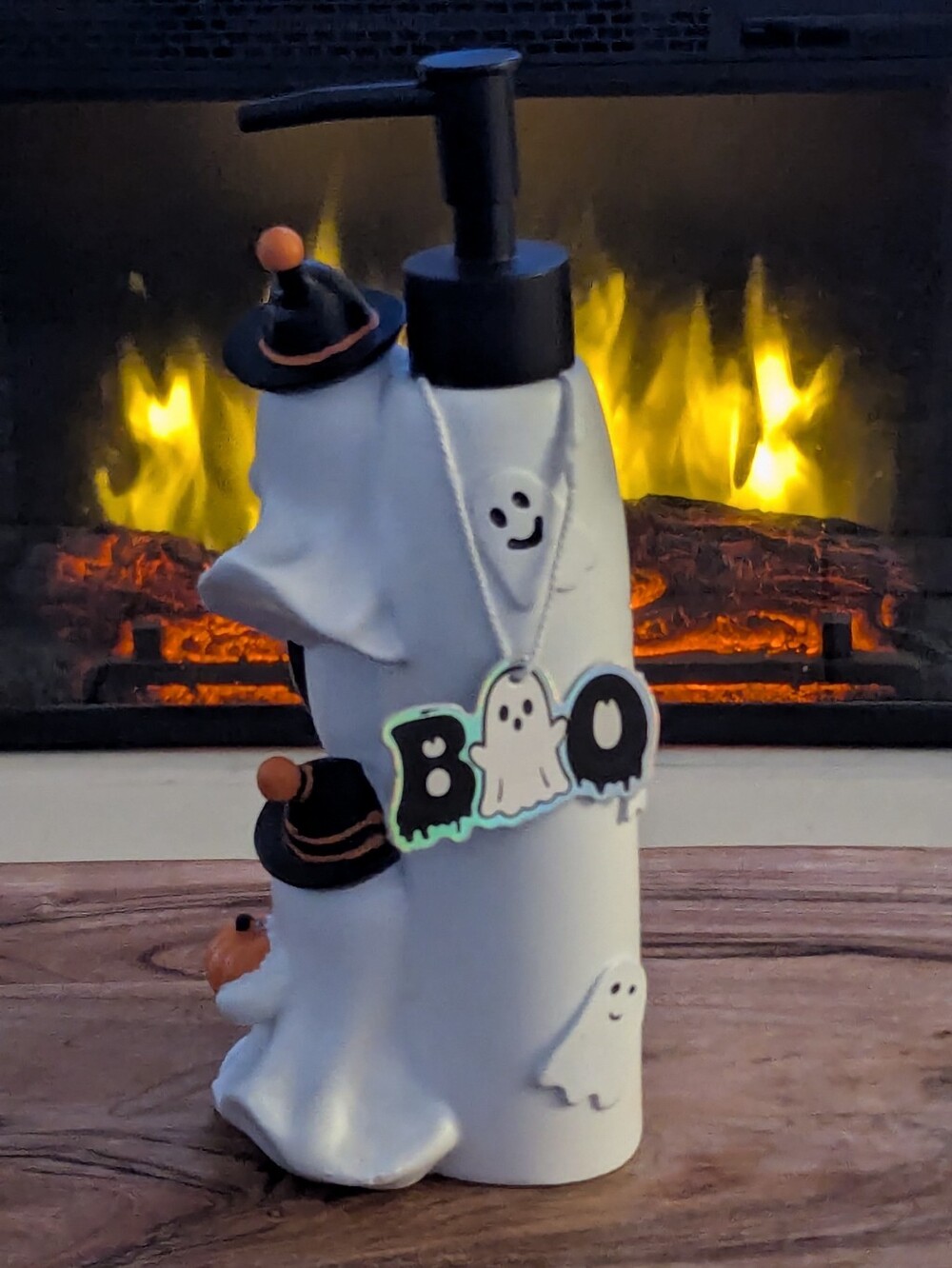 Halloween Ghost Soap / Lotion Dispenser Home Accent - Picture 2 of 2